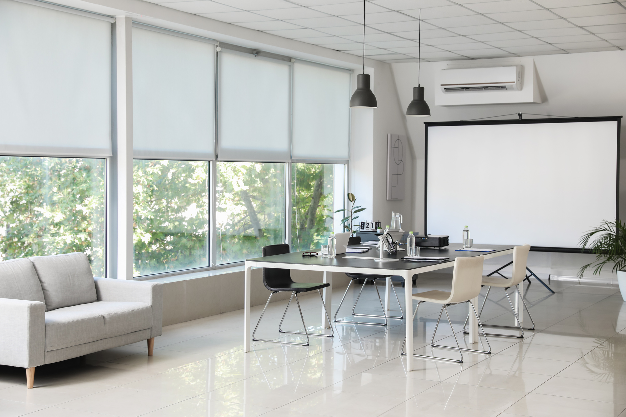 LOCATION PROFESSIONNEL | ML Transaction Investissement Location d’appartements, maisons et locaux professionnels à Guebwiller et dans le Florival Pfastatt 0